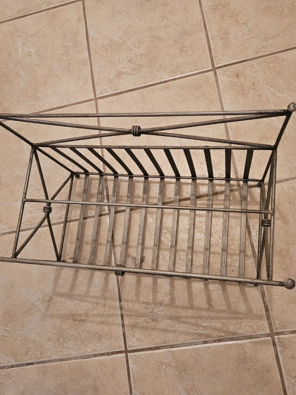 Metal Magazine Rack - Picture 5 of 5